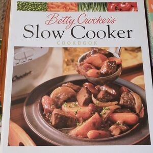 Betty Crocker Slow Cooker Cookbook with Red and Brown Accents